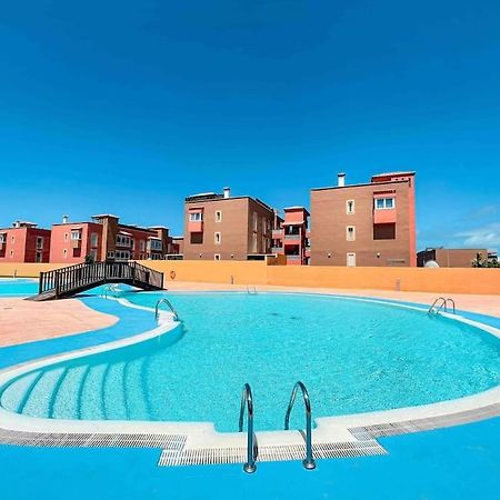 Apartamento Casa Bamboo Corralejo, Espacioso, Piscina Y Parking Luaran gambar