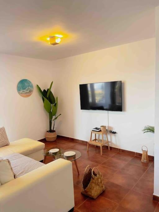 Apartamento Casa Bamboo Corralejo, Espacioso, Piscina Y Parking Luaran gambar