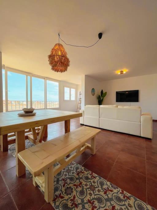 Apartamento Casa Bamboo Corralejo, Espacioso, Piscina Y Parking Luaran gambar