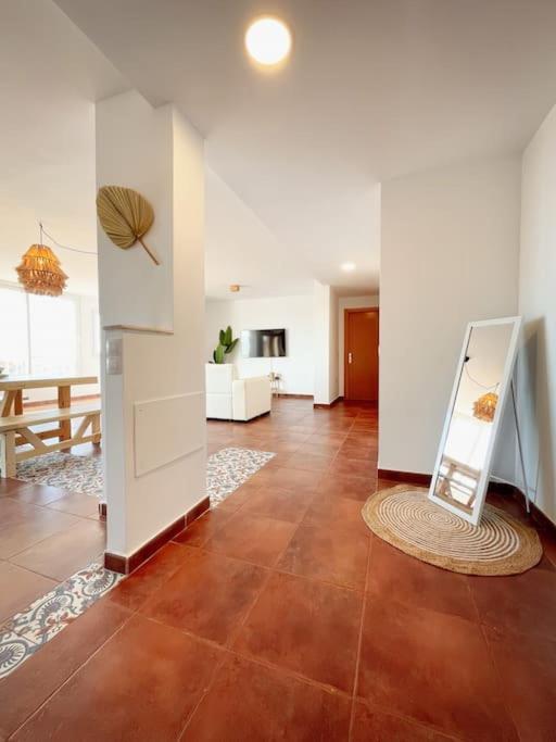 Apartamento Casa Bamboo Corralejo, Espacioso, Piscina Y Parking Luaran gambar
