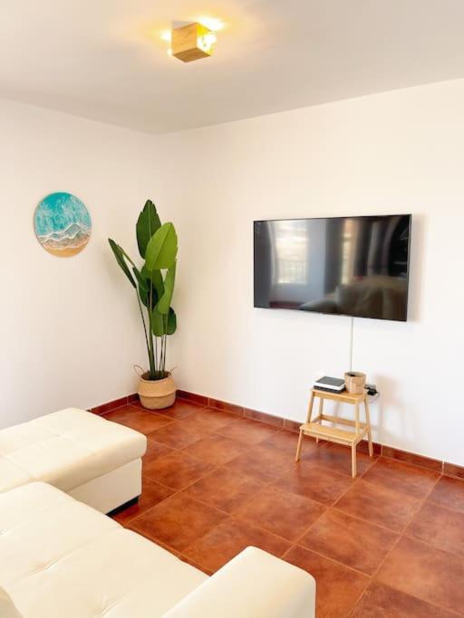 Apartamento Casa Bamboo Corralejo, Espacioso, Piscina Y Parking Luaran gambar