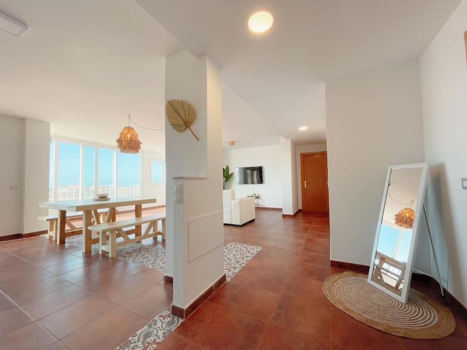 Apartamento Casa Bamboo Corralejo, Espacioso, Piscina Y Parking Luaran gambar