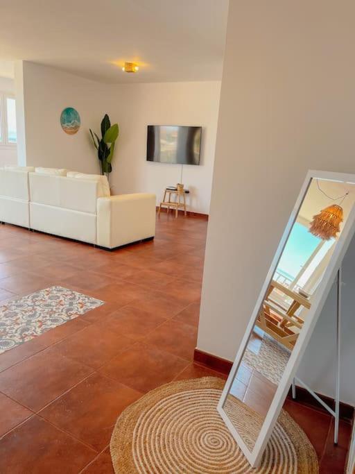 Apartamento Casa Bamboo Corralejo, Espacioso, Piscina Y Parking Luaran gambar