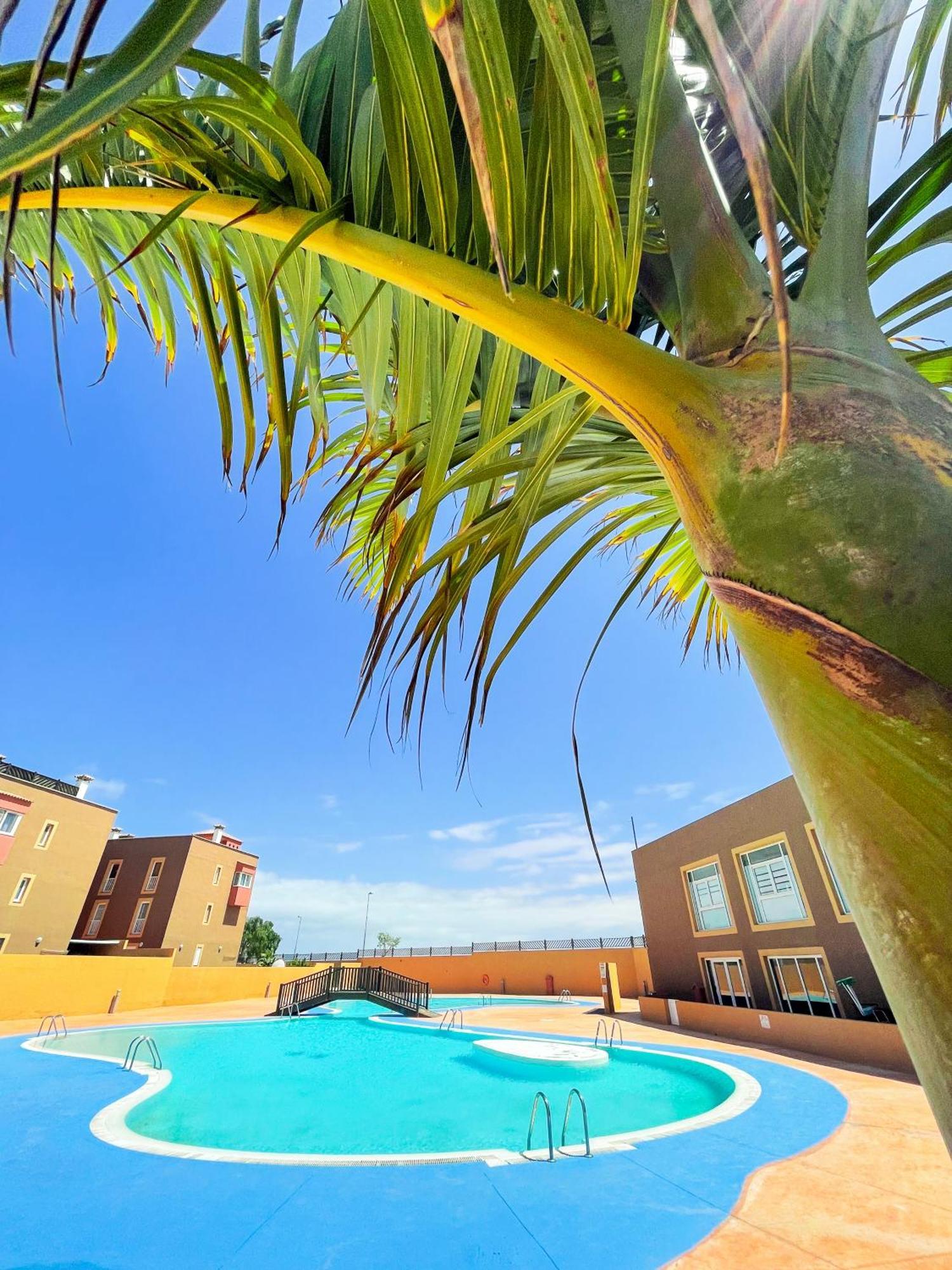 Apartamento Casa Bamboo Corralejo, Espacioso, Piscina Y Parking Luaran gambar